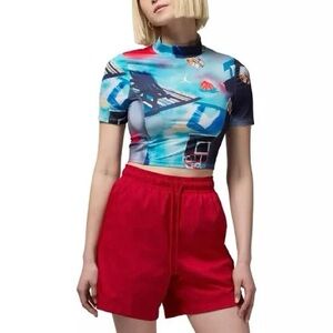 NWT Nike Jordan Women Printed Short-Sleeve Knit Tight Fit Crop Top Medium